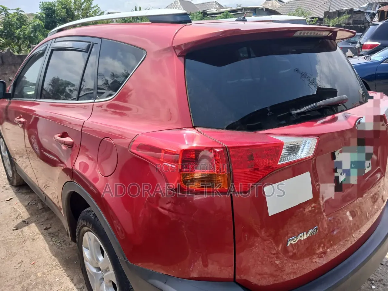 Toyota RAV4 LE 4dr SUV AWD (2.5L 4cyl 6A) 2014 Red
