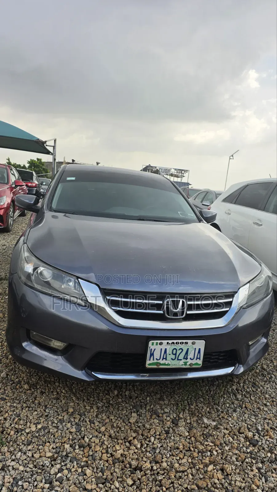 Honda Accord LX 4dr Sedan FWD (2.4L 4cyl 2A) 2013 Gray
