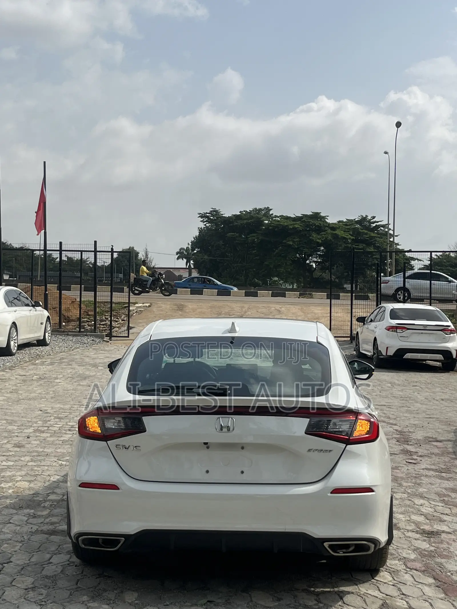 Honda Civic 2023 White