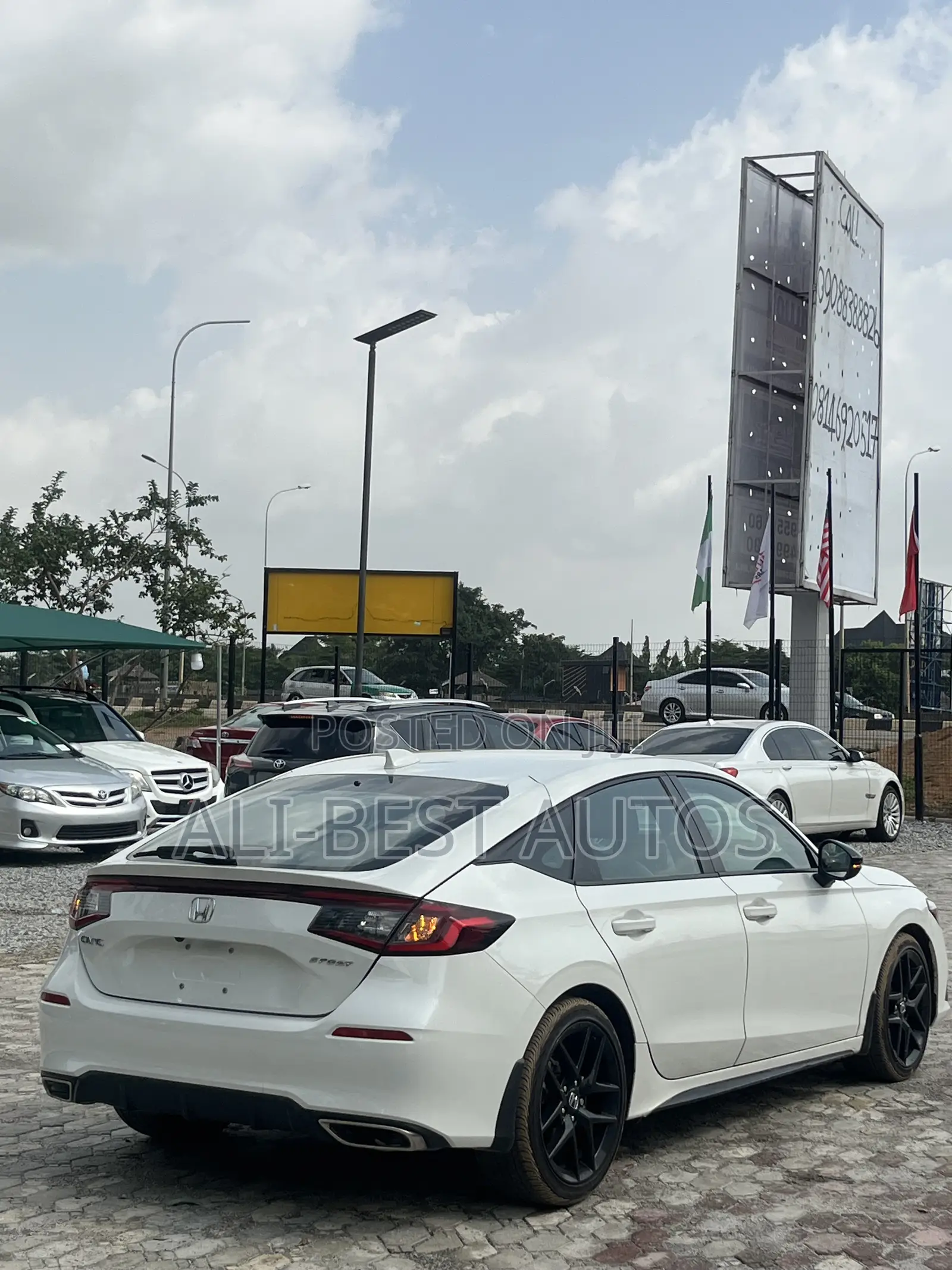 Honda Civic 2023 White