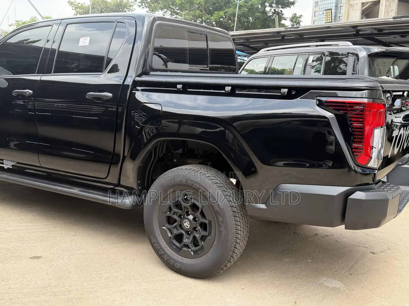 New Toyota Hilux 2026 Black