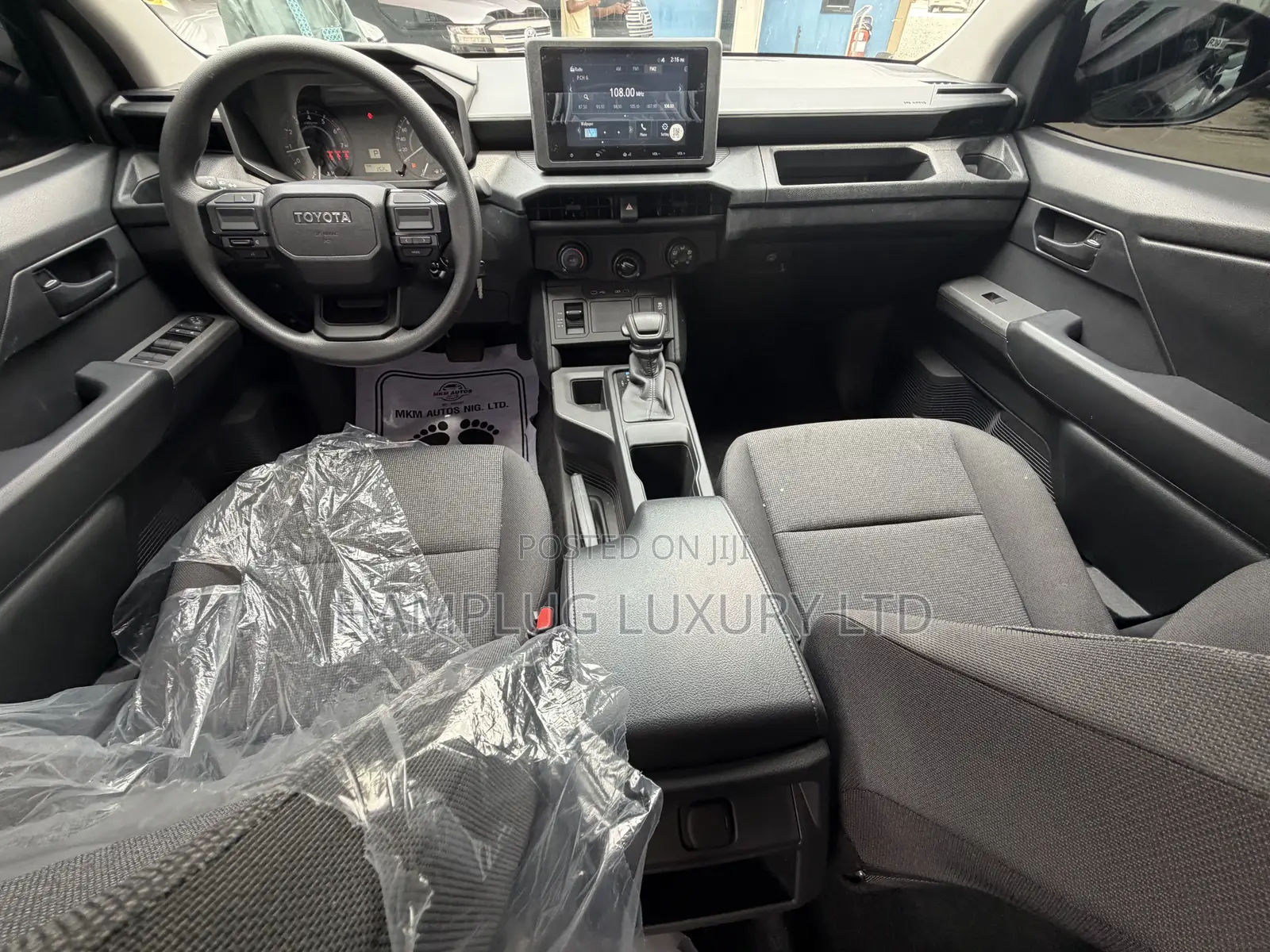 New Toyota Hilux 2026 Black