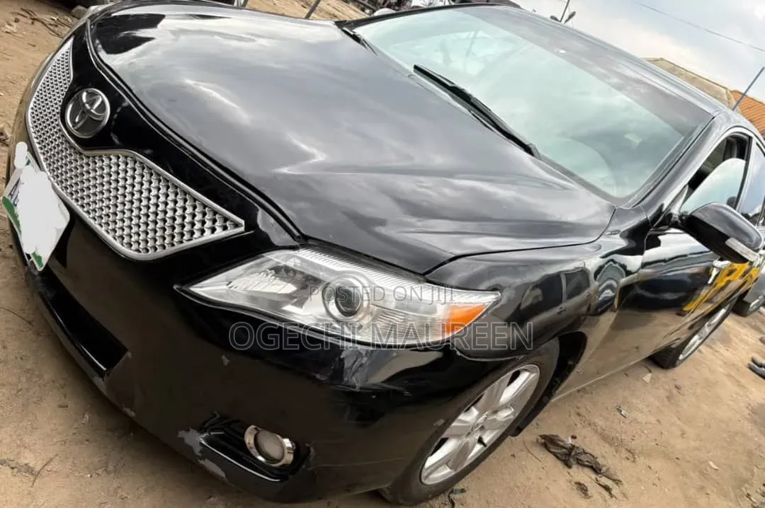 Toyota Camry 2010 Black
