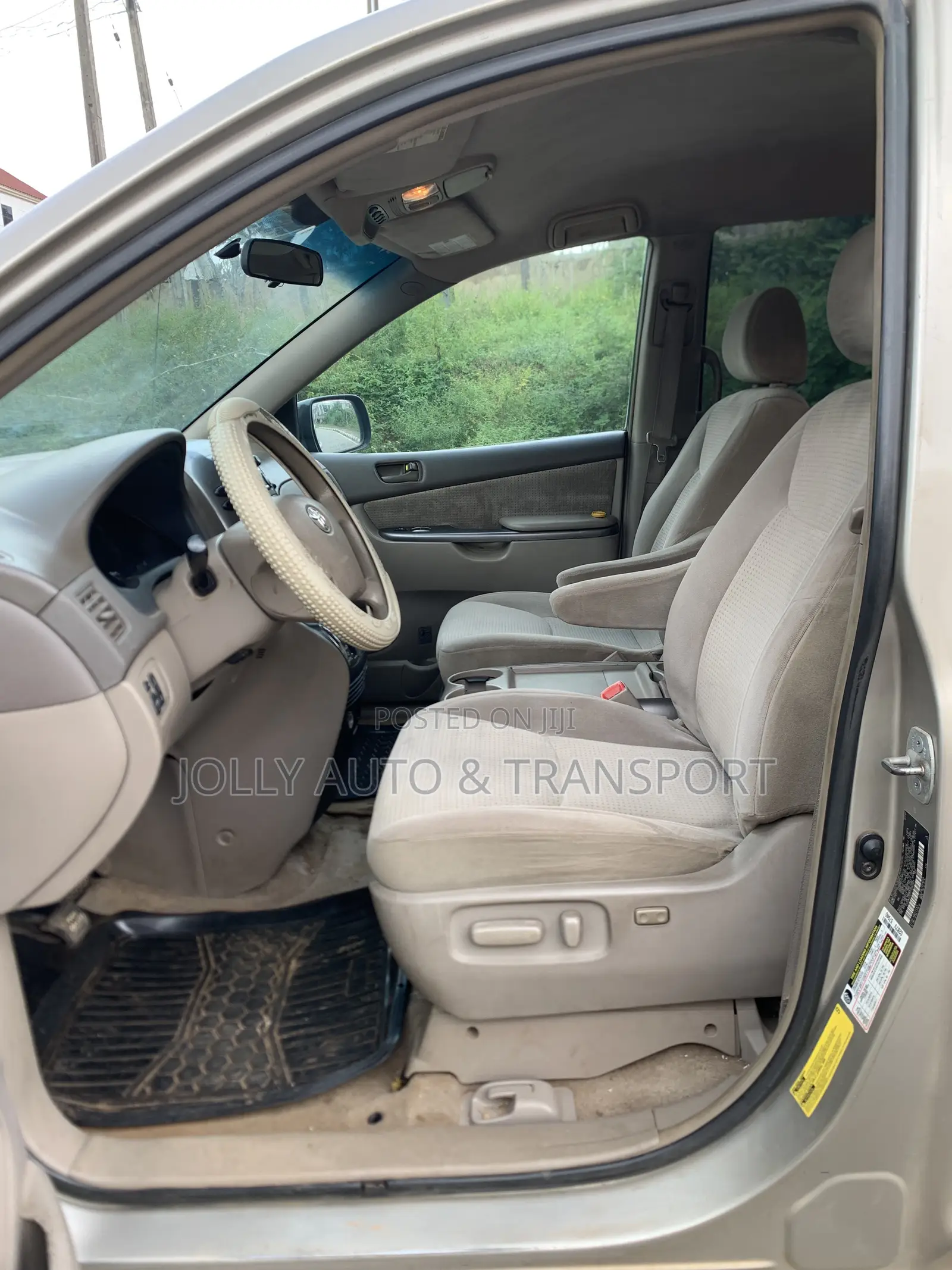 Toyota Sienna LE 2008 Gold