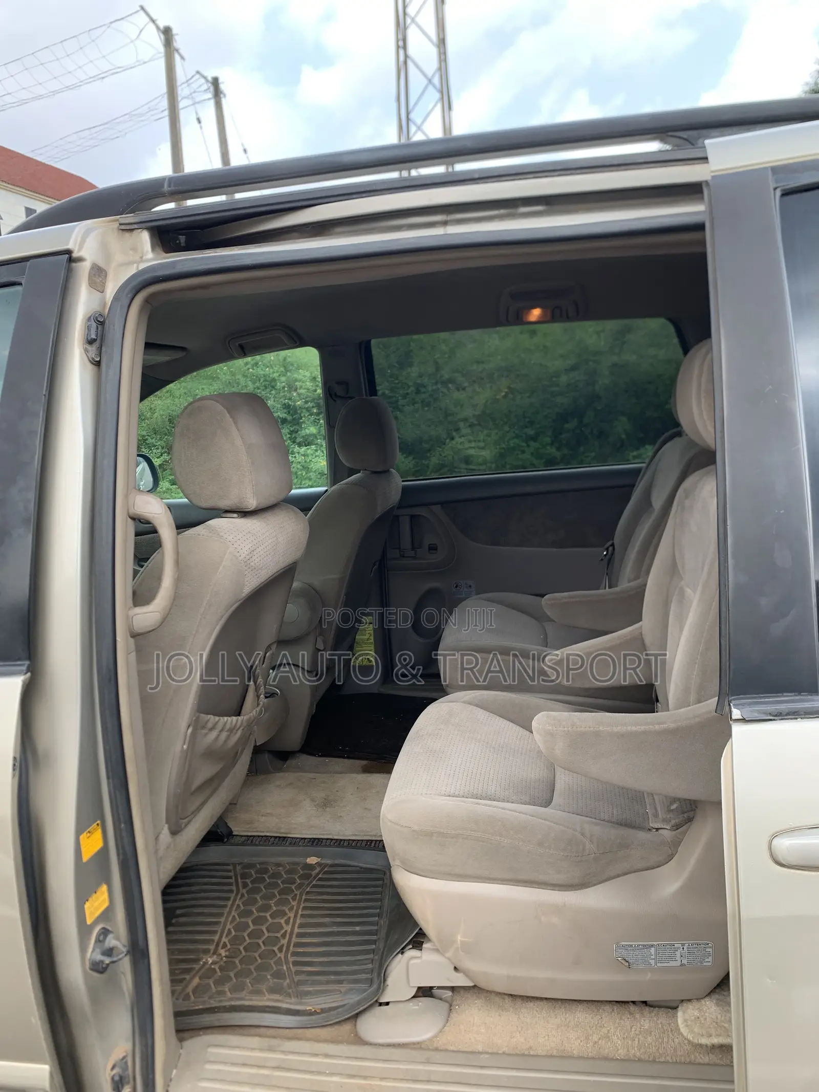 Toyota Sienna LE 2008 Gold