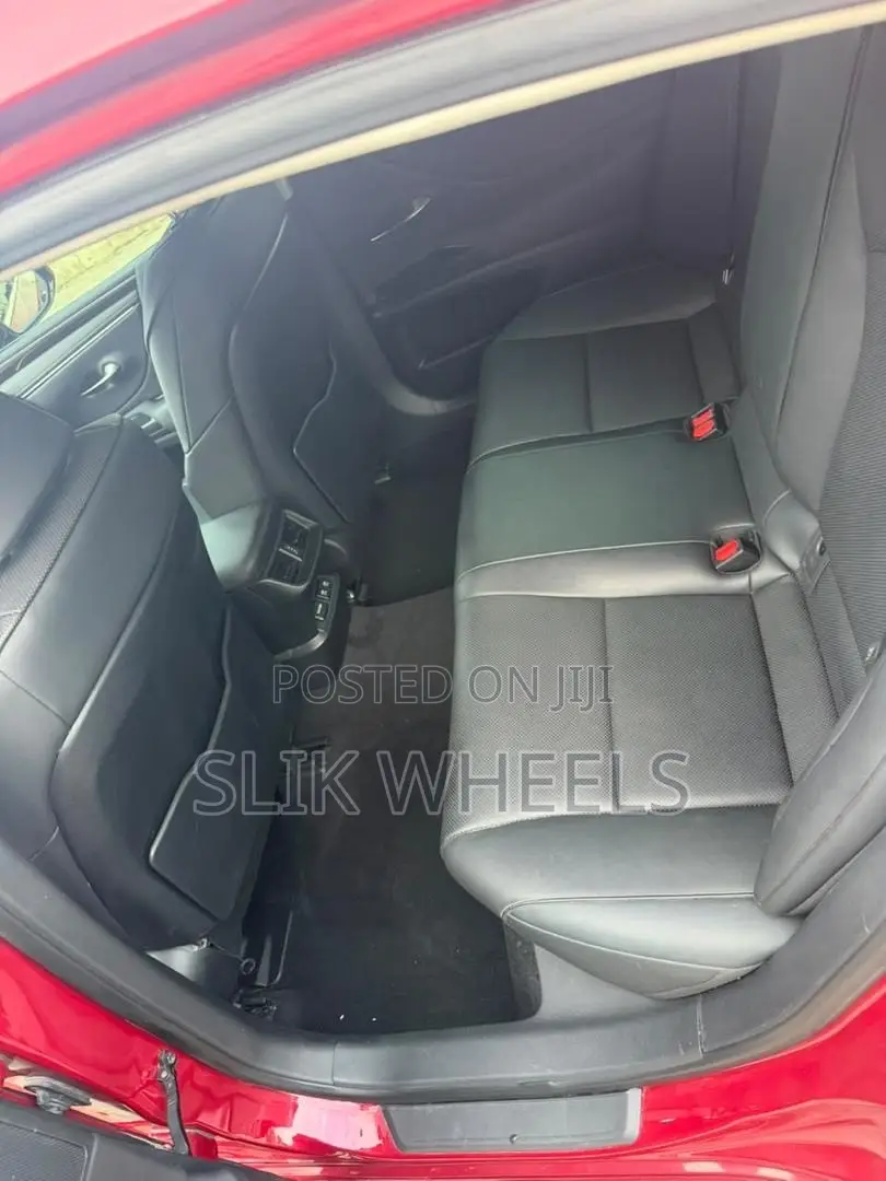 Lexus ES 350 FWD 2018 Red
