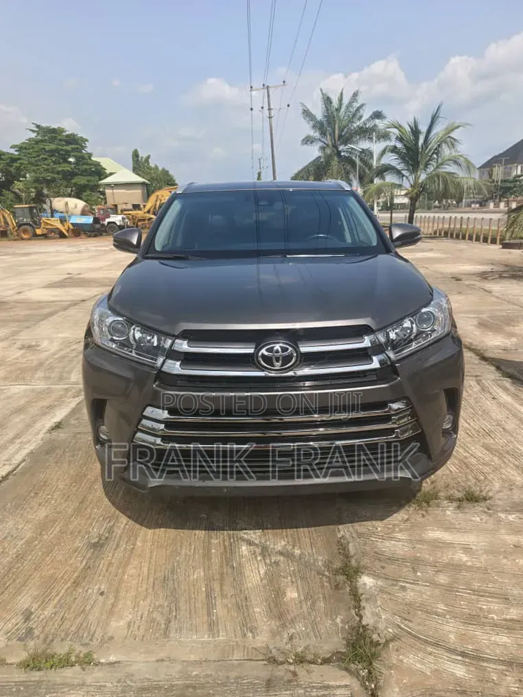 Toyota Highlander 2019 Gray