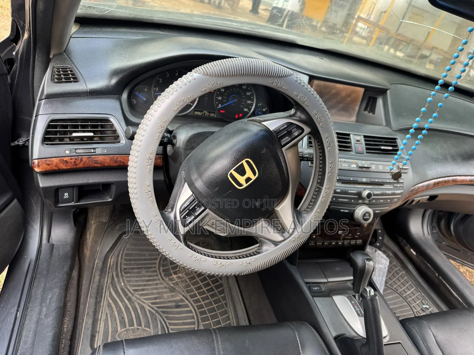 Honda Crosstour 2011 Gray