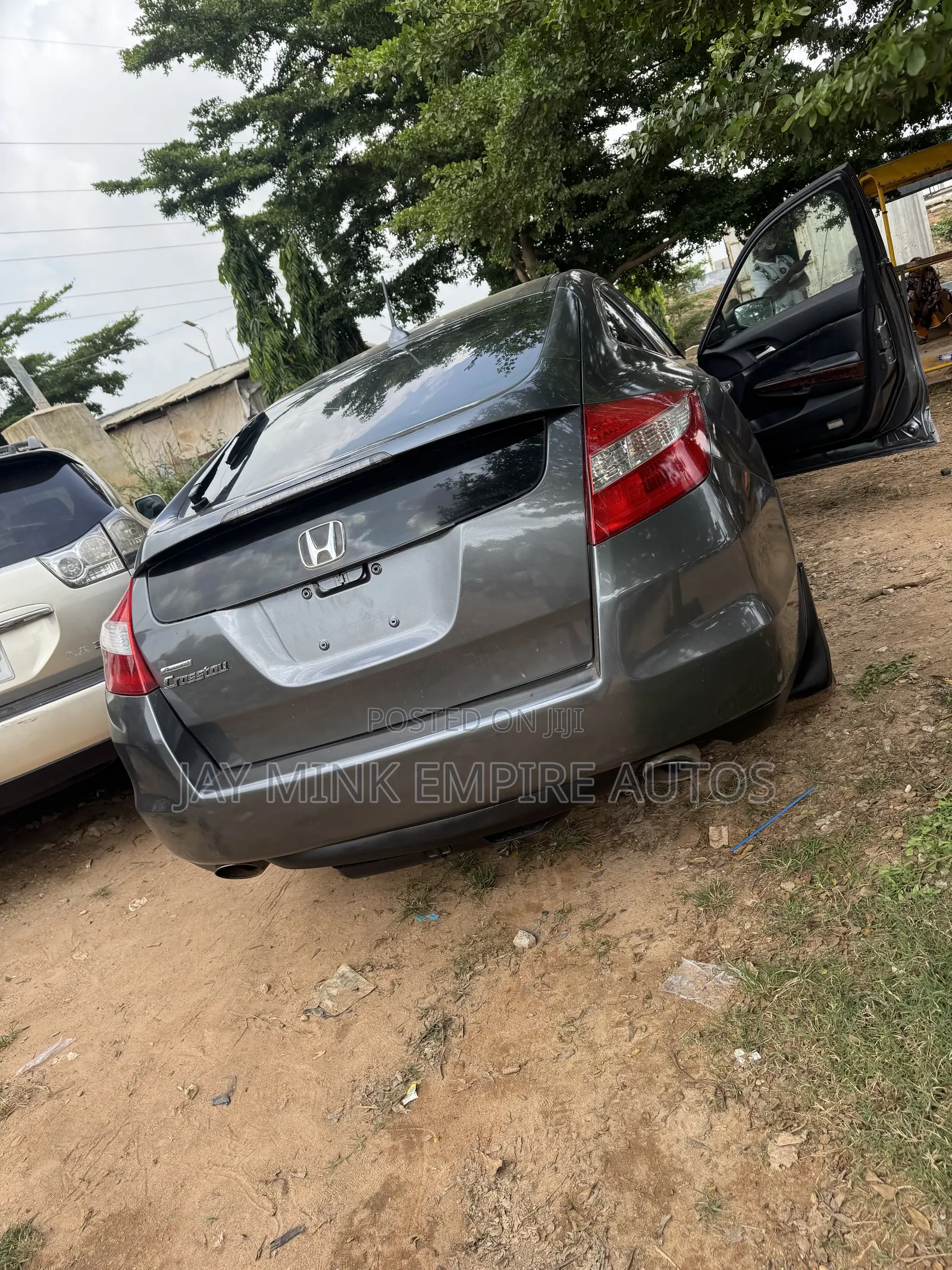 Honda Crosstour 2011 Gray