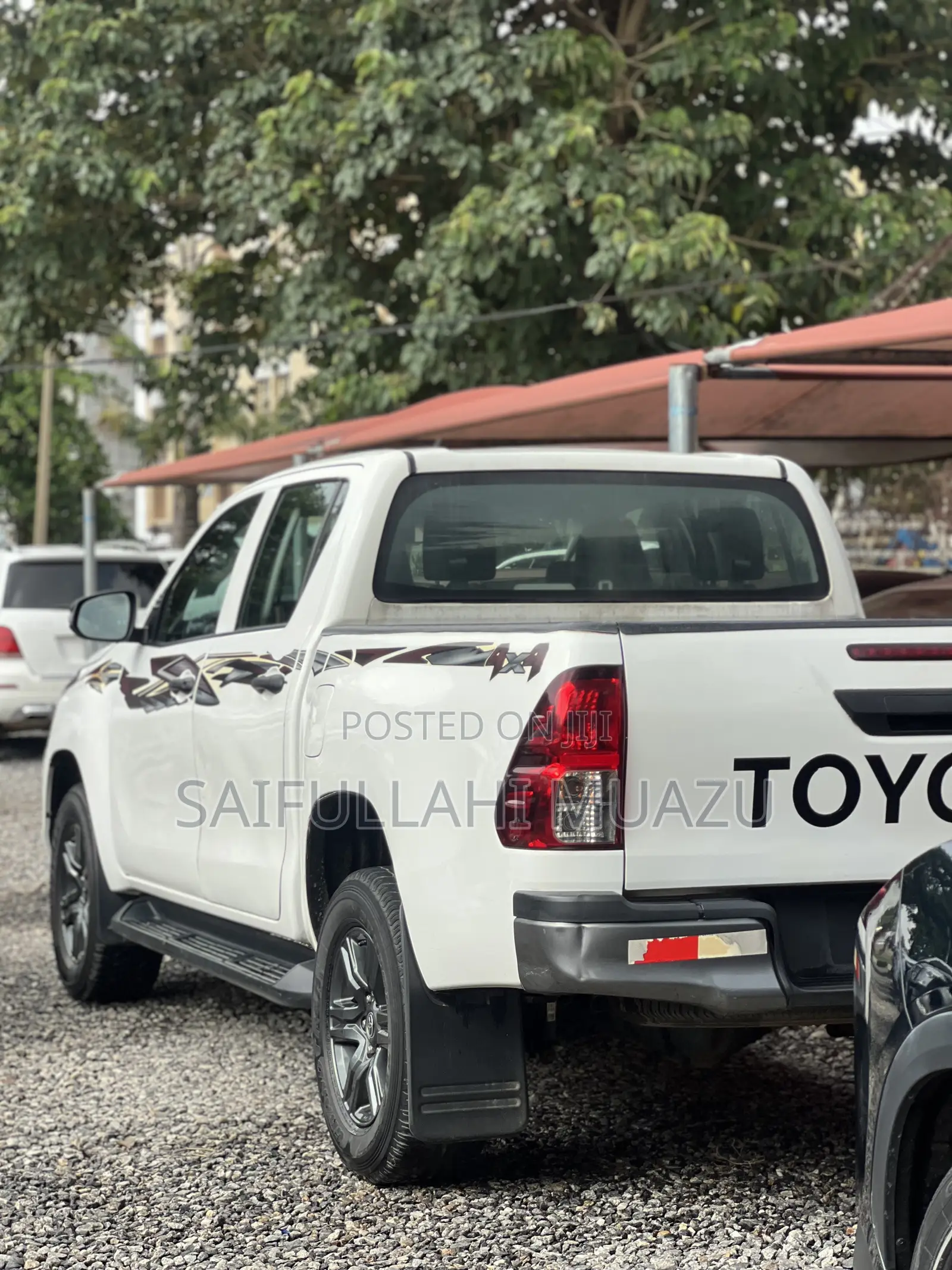 Toyota Hilux 2020 White