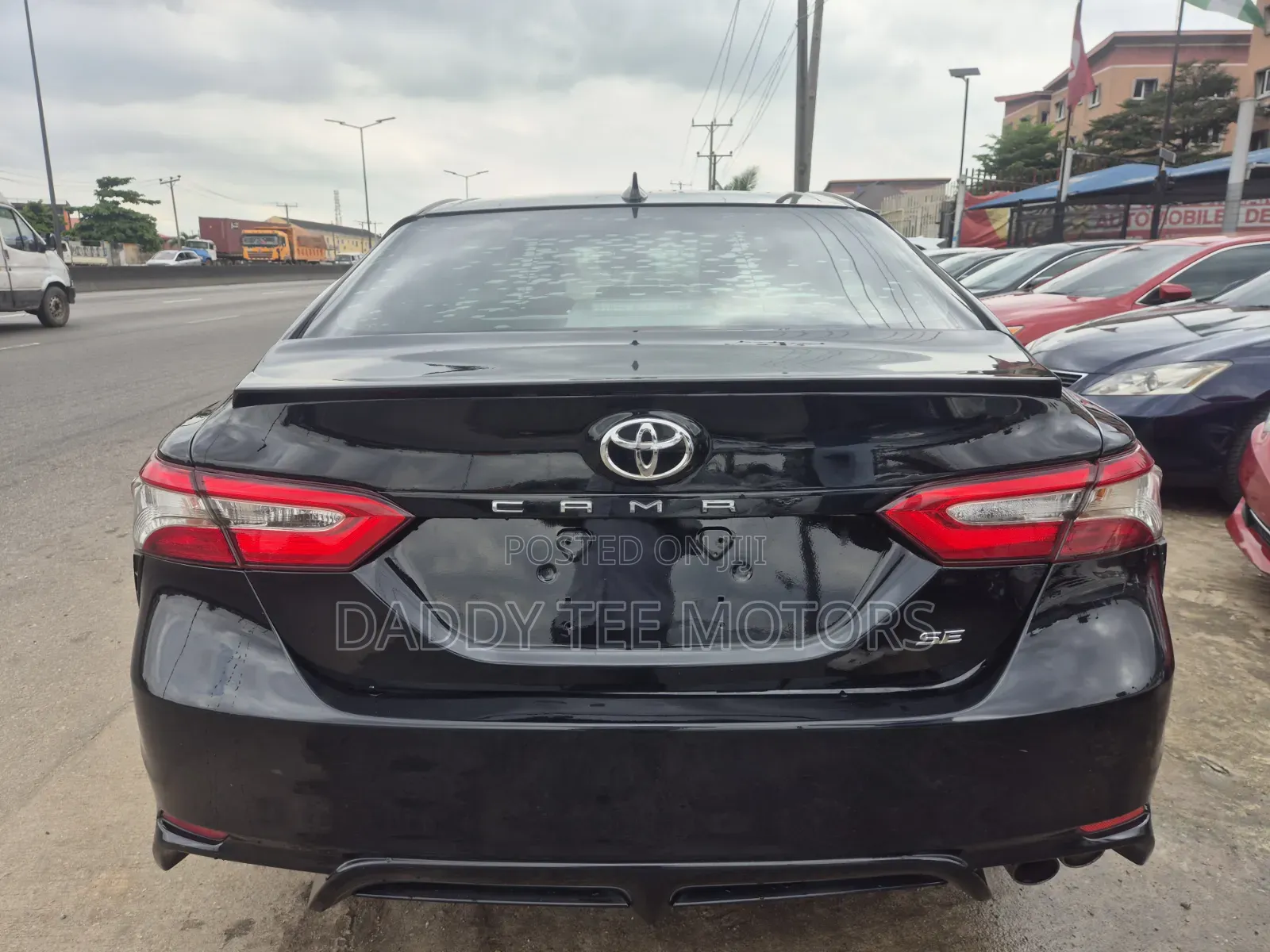 Toyota Camry SE FWD 2020 Black