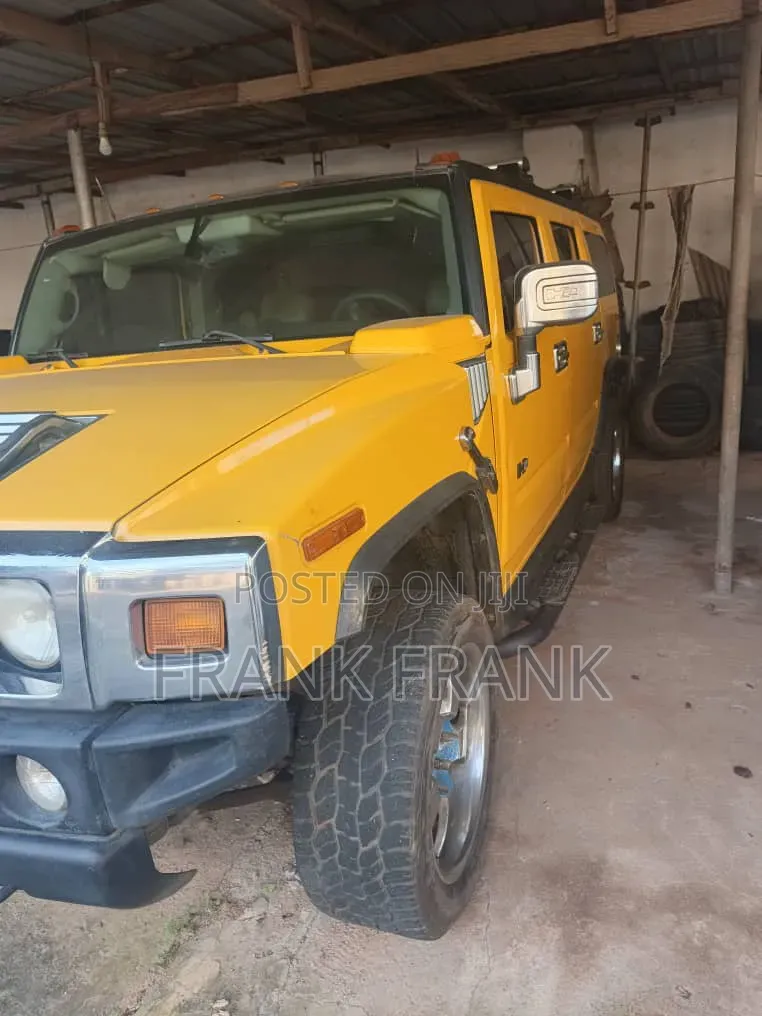 Hummer H2 2007 Yellow