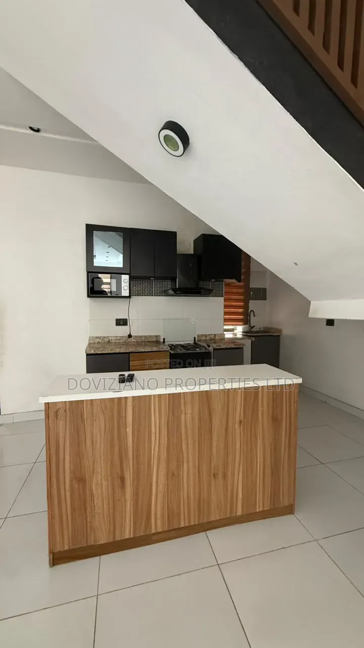 2bdrm Apartment in Ologolo for sale