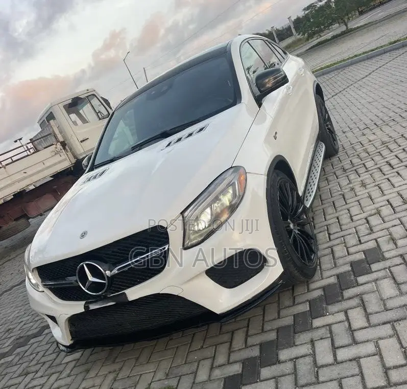 Mercedes-Benz GLE-Class AMG GLE 43 4MATIC 2017 White