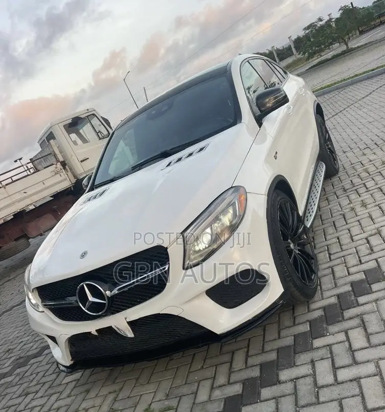 Mercedes-Benz GLE-Class AMG GLE 43 4MATIC 2017 White