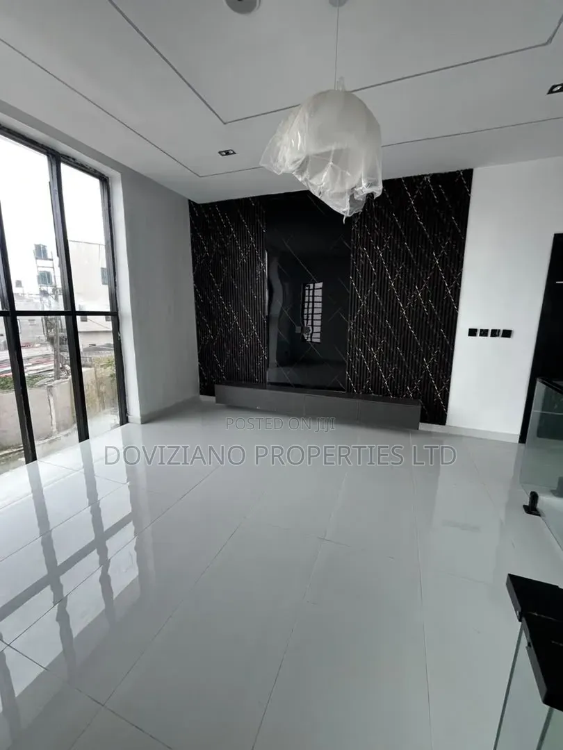 4bdrm Duplex in Sangotedo for sale