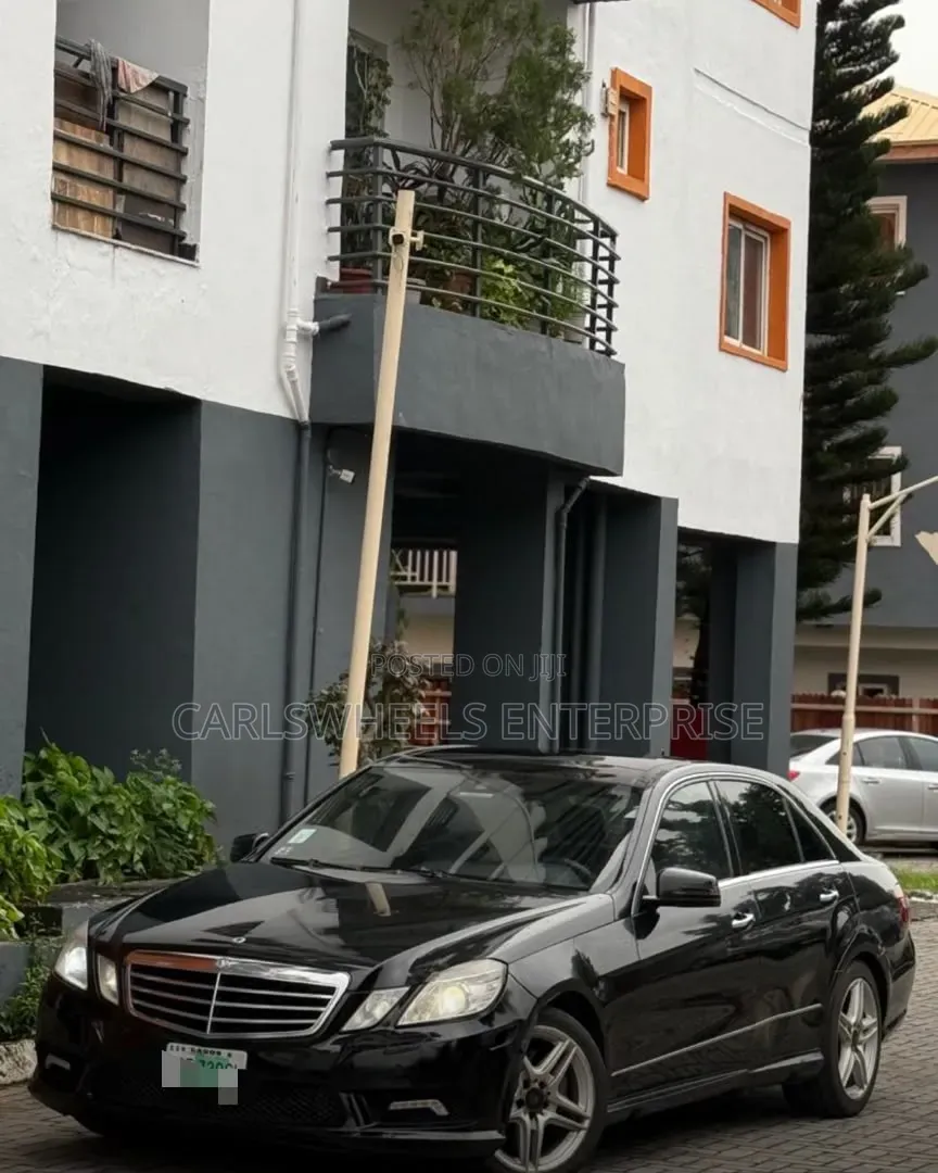 Mercedes-Benz E550 2011 Black