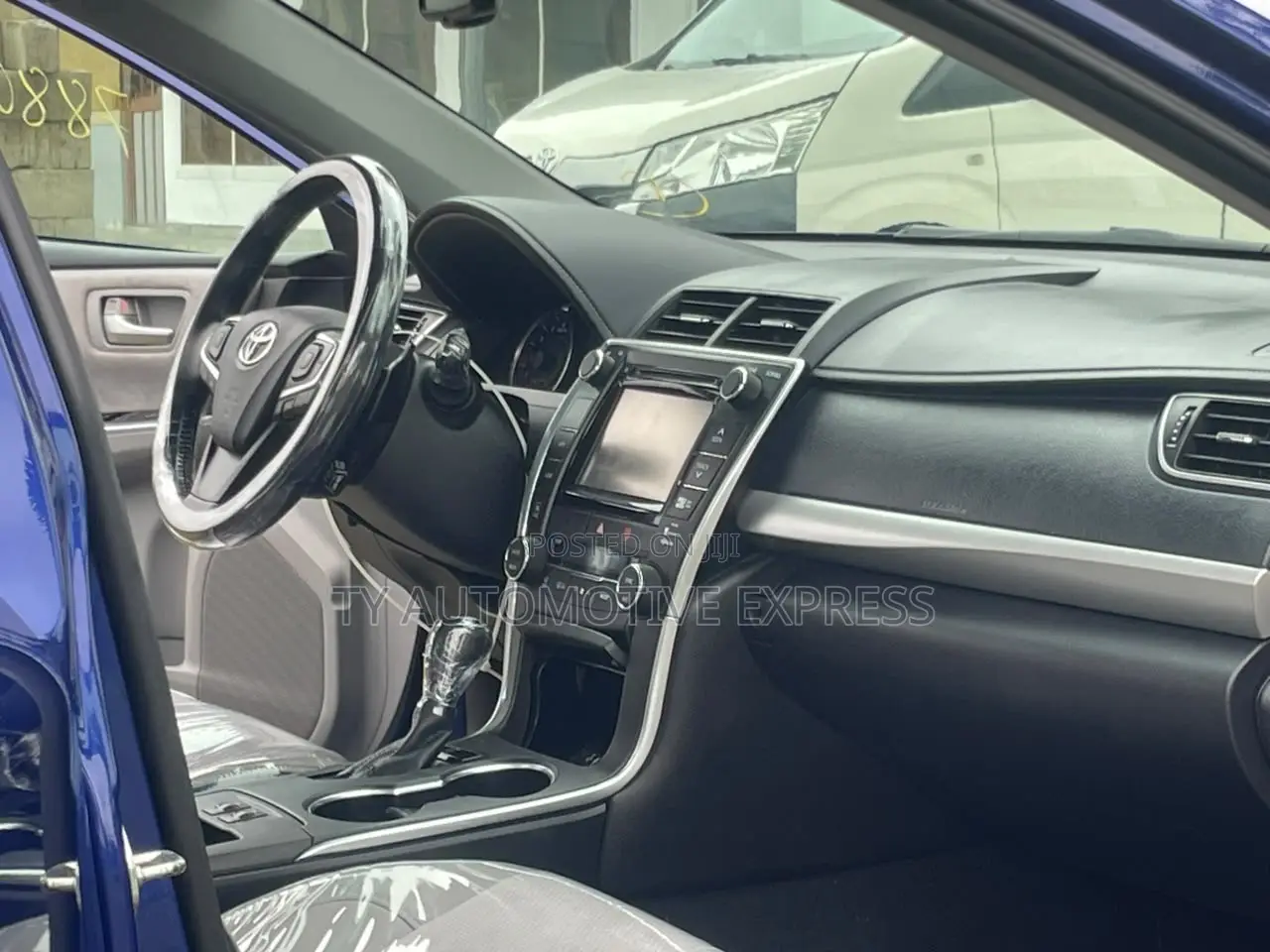 Toyota Camry XSE 4dr Sedan (2.5l 4cyl 6A) 2016 Blue