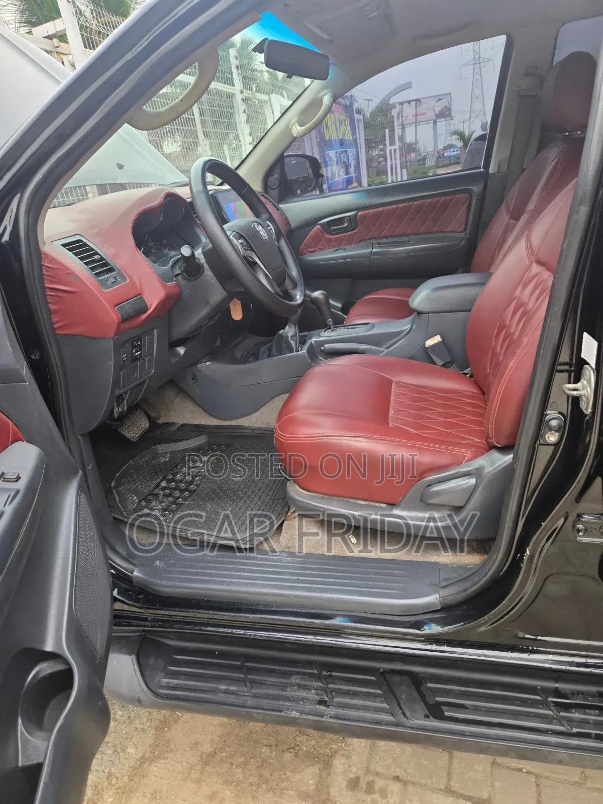 Toyota Hilux SR 4x4 2014 Black