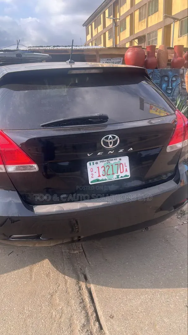 Toyota Venza Limited 2011 Black