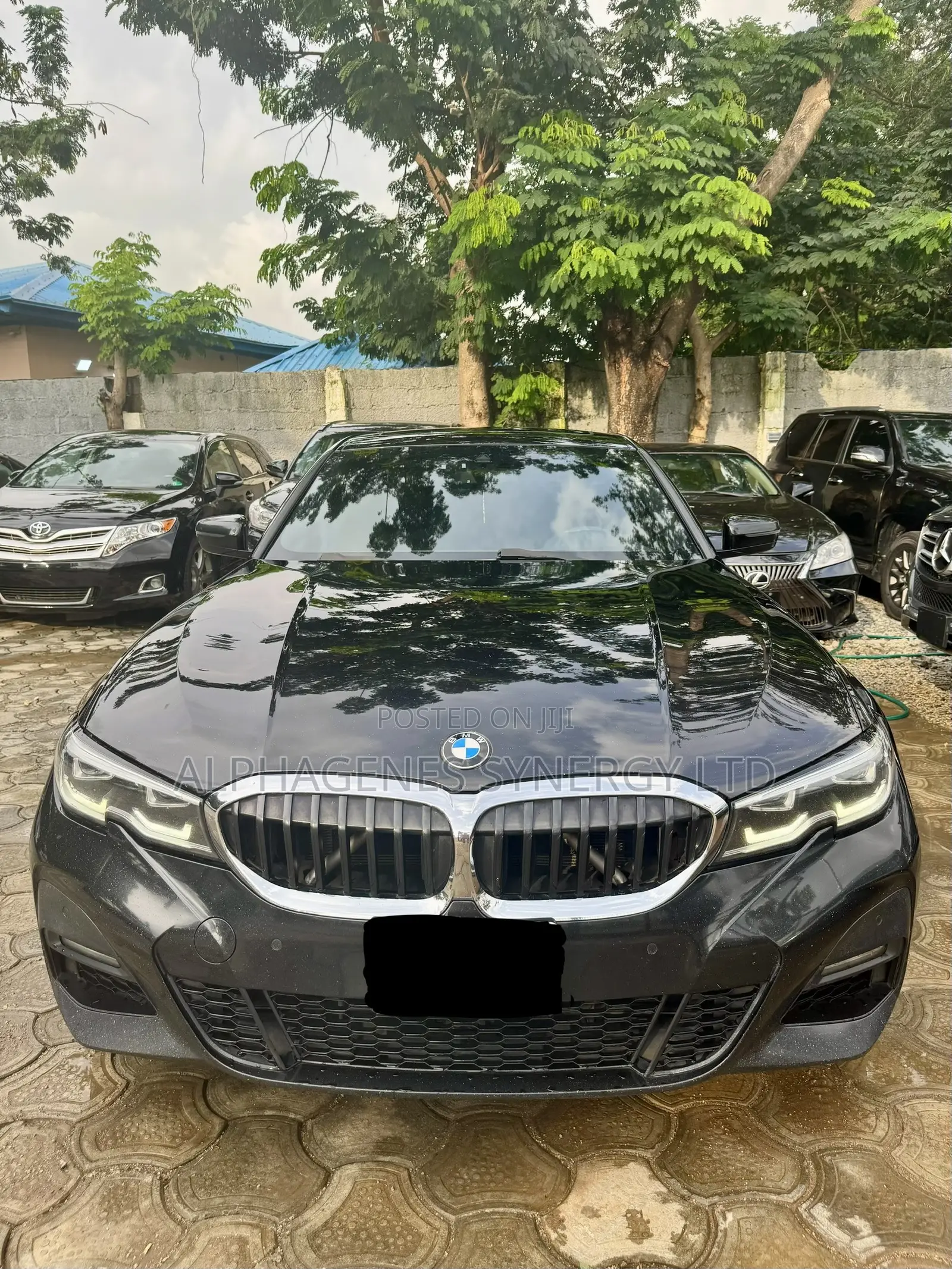 BMW 330i 2019 Black