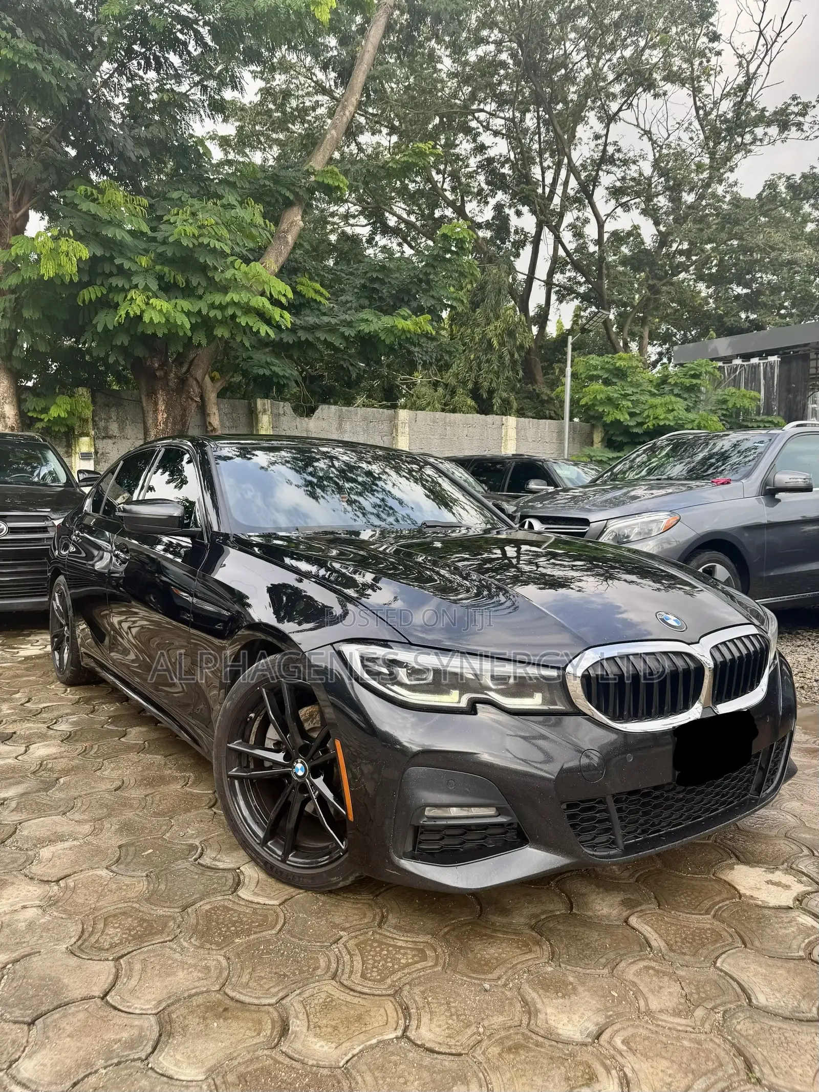 BMW 330i 2019 Black