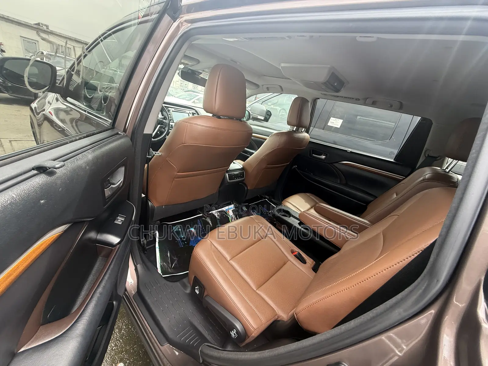 Toyota Highlander Limited Platinum 4x2 V6 (3.5L 6cyl 8A) 2018 Brown