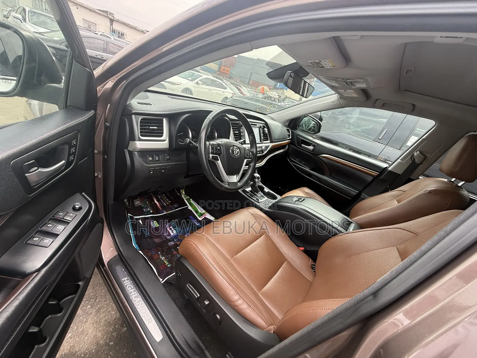 Toyota Highlander Limited Platinum 4x2 V6 (3.5L 6cyl 8A) 2018 Brown
