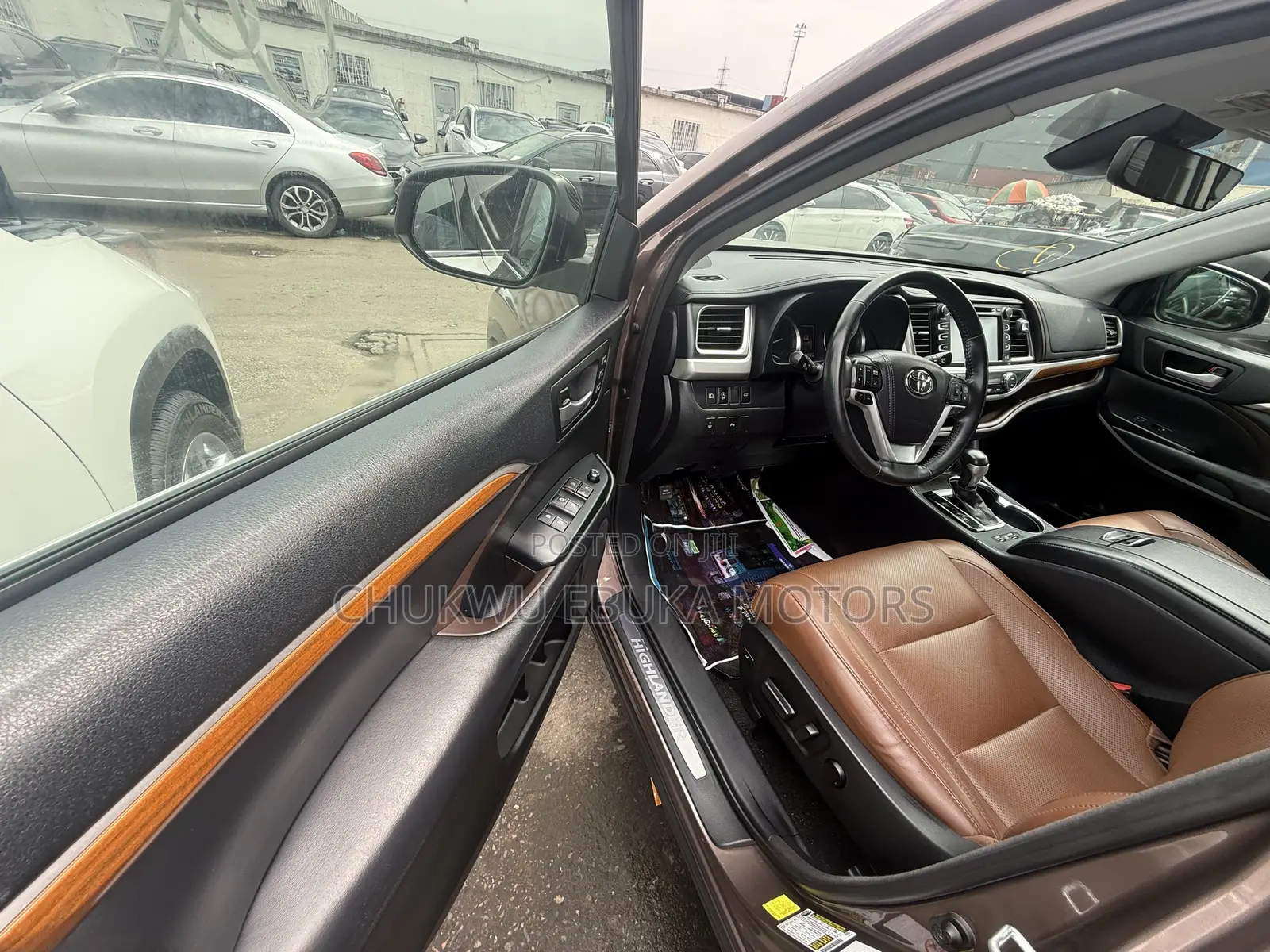 Toyota Highlander Limited Platinum 4x2 V6 (3.5L 6cyl 8A) 2018 Brown