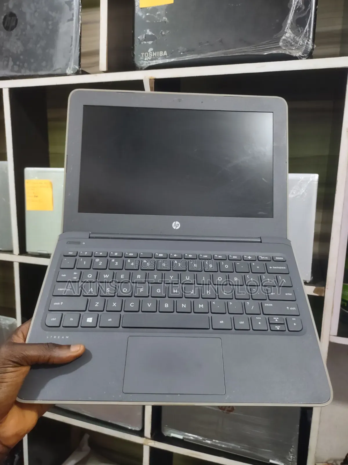 Laptop HP Stream 11 Pro G4 EE 4GB Intel SSD 60GB