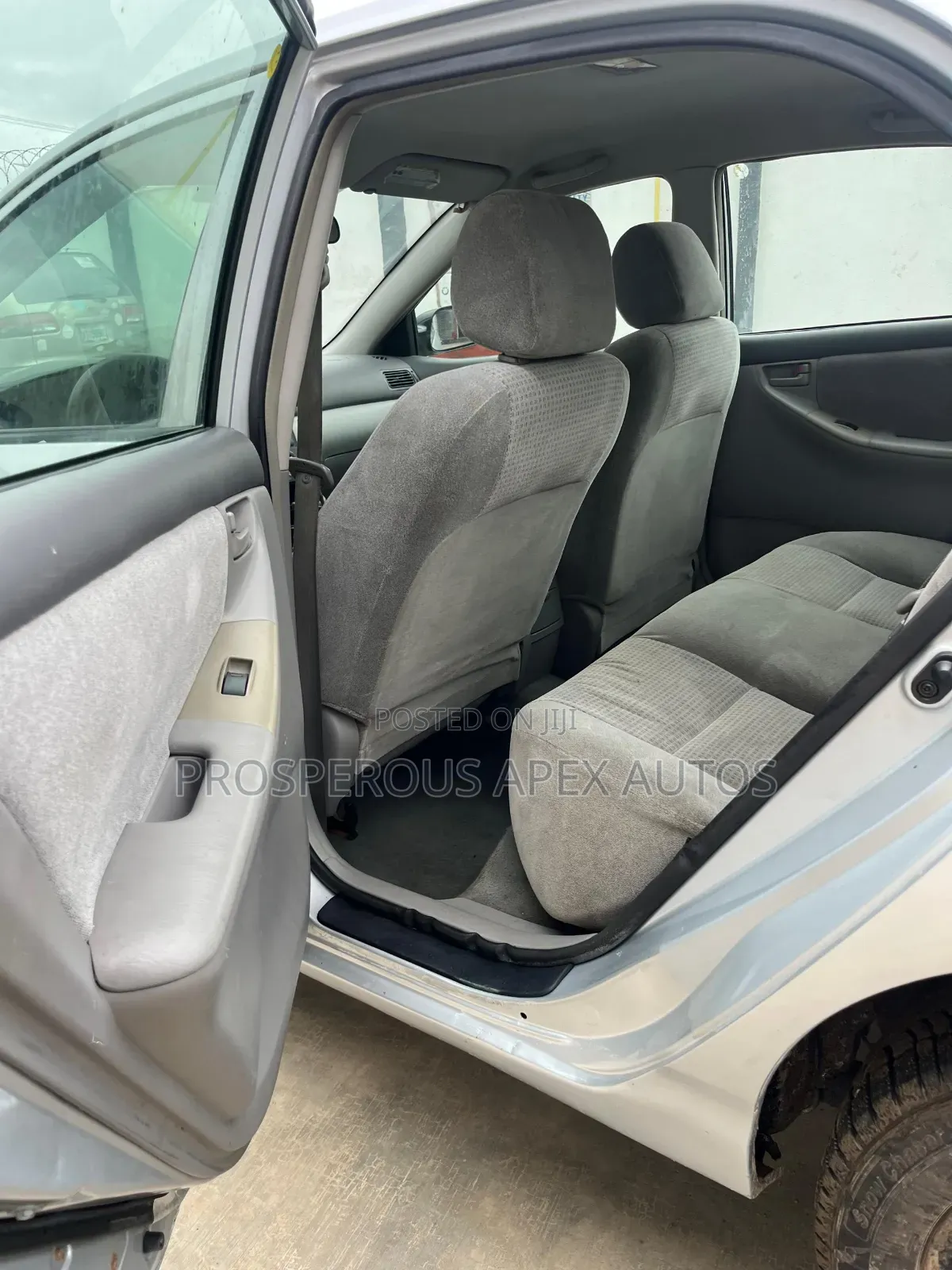 Toyota Corolla LE 2006 Silver