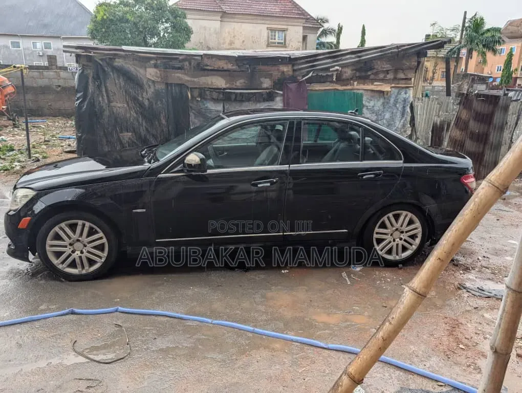 Mercedes-Benz C250 2009 Black