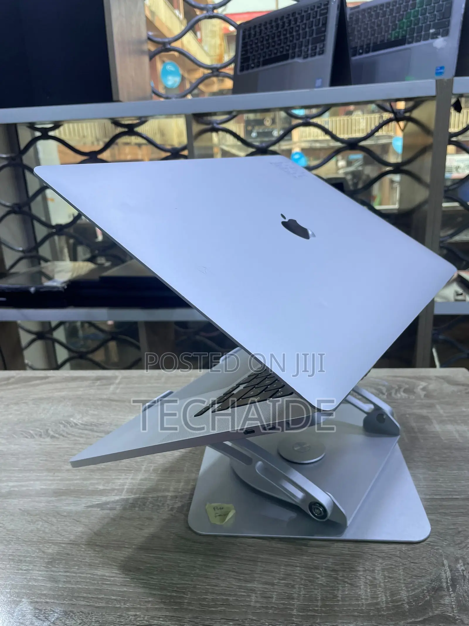 Laptop Apple MacBook Pro 2019 16GB Intel Core i7 SSD 512GB