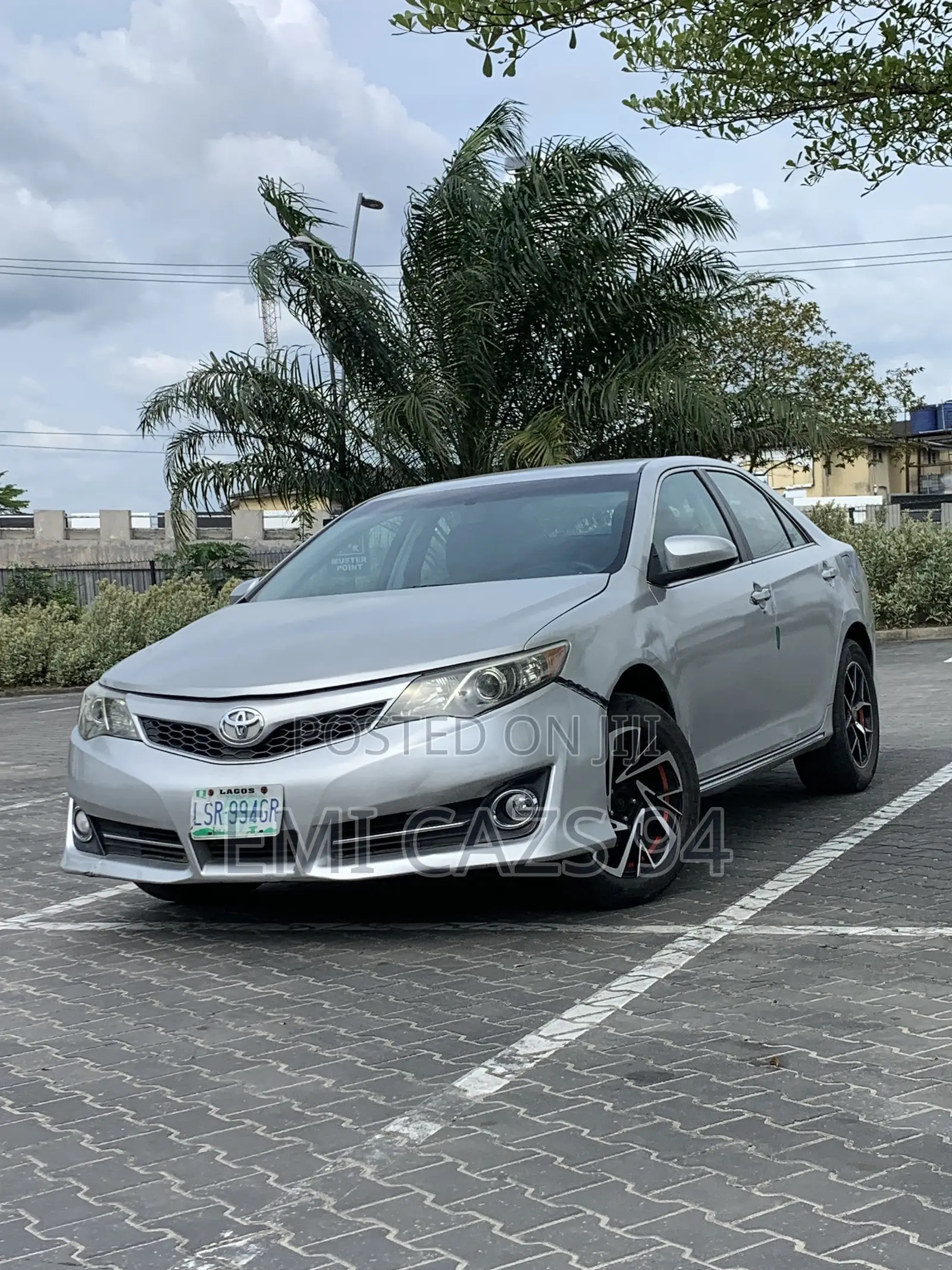 Toyota Camry LE 4dr Sedan (2.5L 4cyl 6A) 2012 Silver