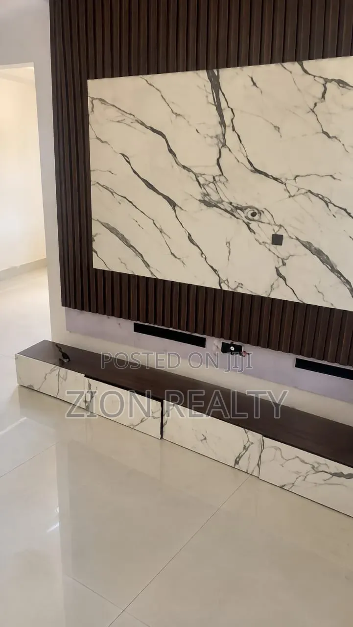2bdrm Apartment in Royal Garden Estate, Lakowe for rent