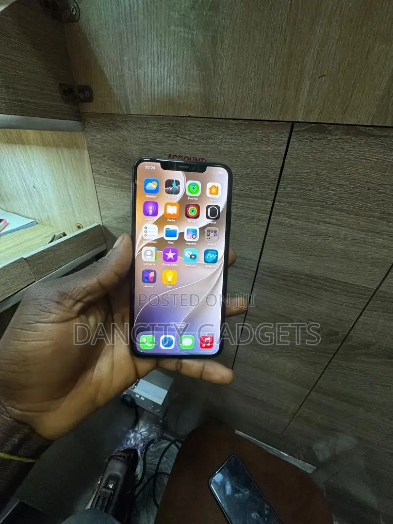 Apple iPhone 11 Pro Max 64 GB Black