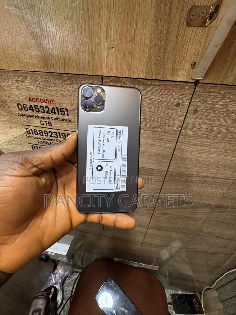 Apple iPhone 11 Pro Max 64 GB Black