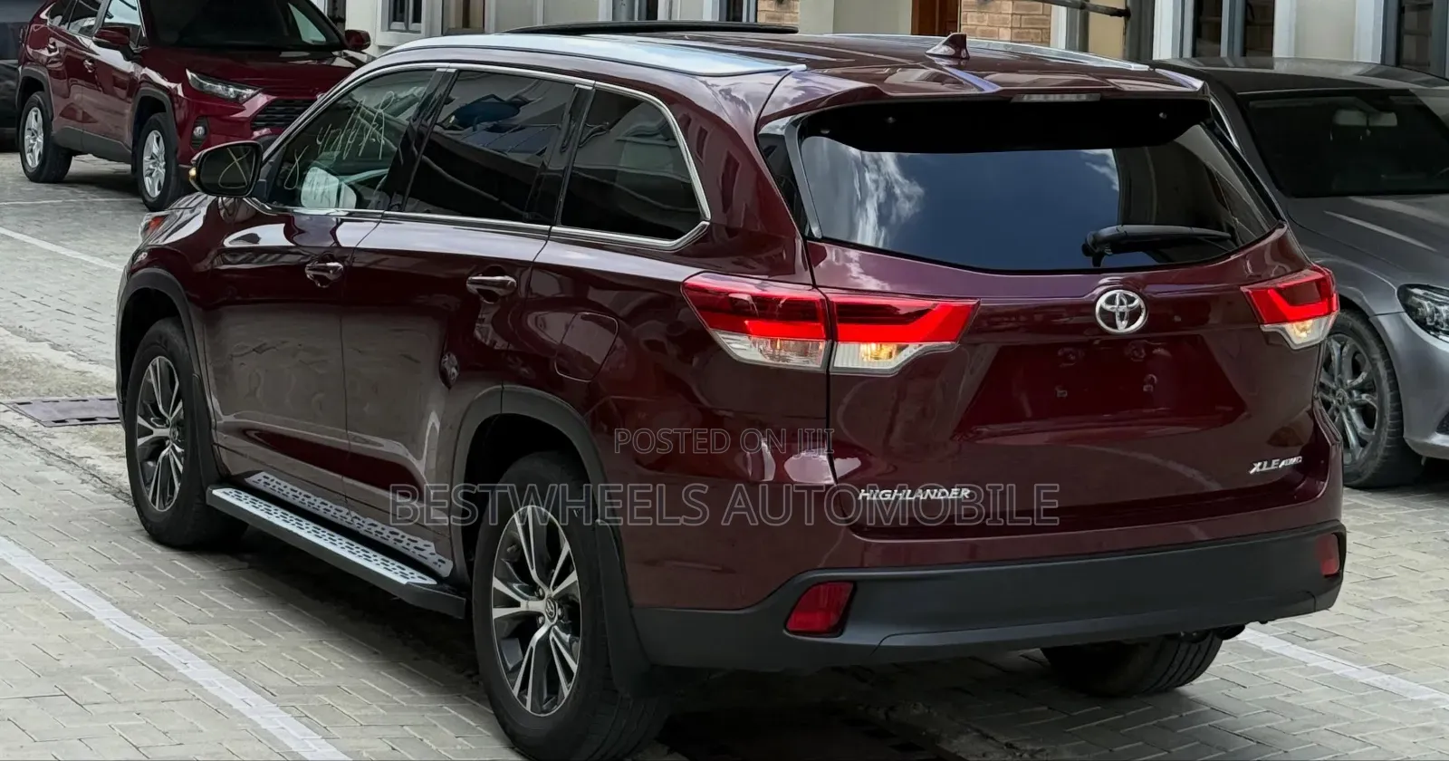 Toyota Highlander XLE V6 4x4 (3.5L 6cyl 6A) 2016 Burgundy