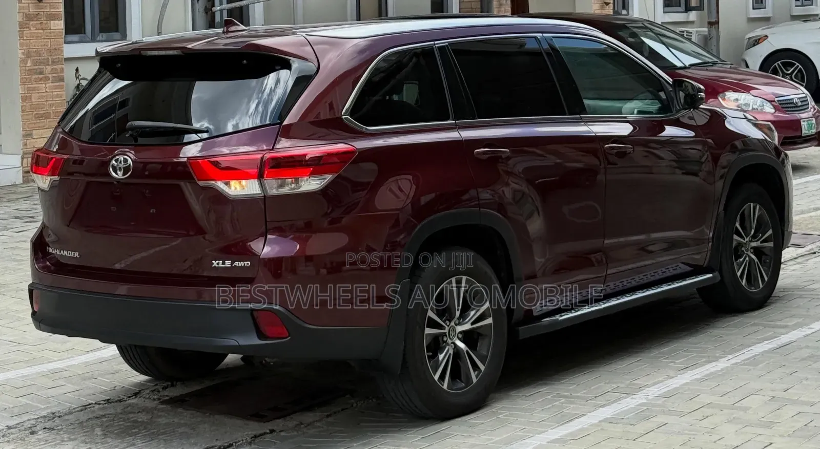 Toyota Highlander XLE V6 4x4 (3.5L 6cyl 6A) 2016 Burgundy
