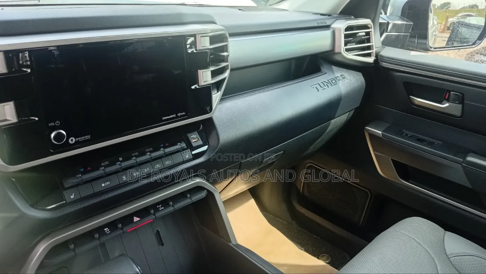 Toyota Tundra 2025 Silver