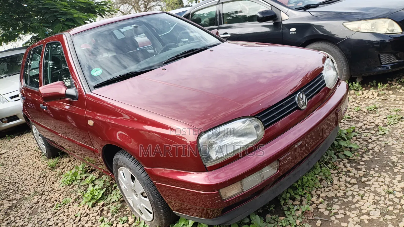 Volkswagen Golf 2003 Red