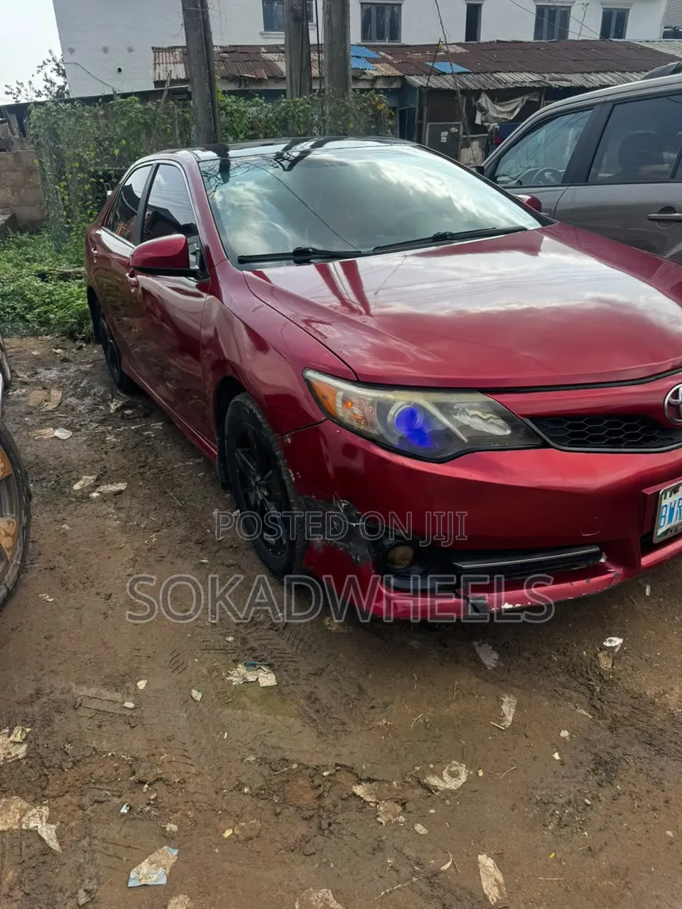 Toyota Camry LE 4dr Sedan (2.5L 4cyl 6A) 2013 Red