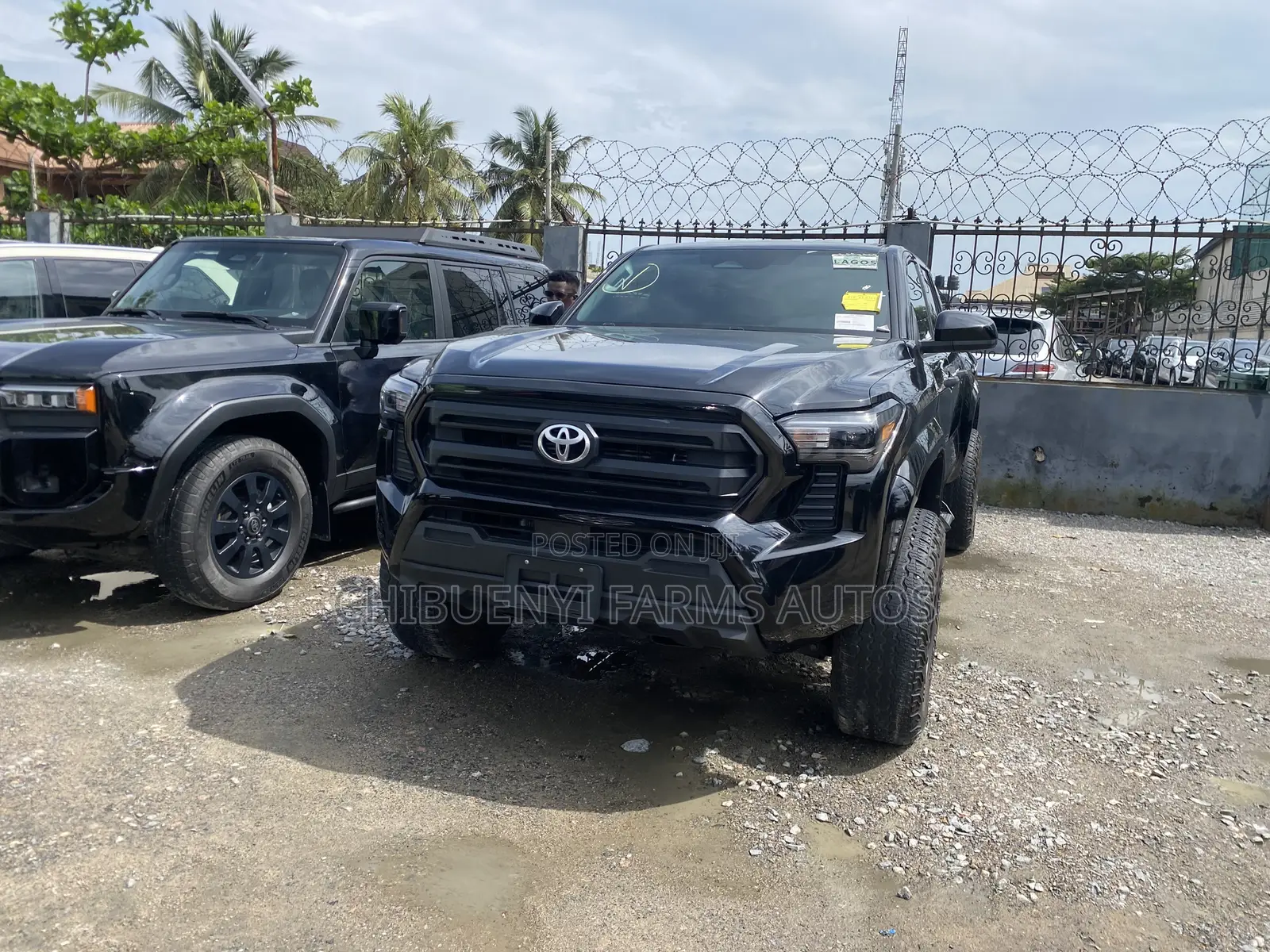 Toyota Tacoma Limited Double Cab 4WD 5.0 ft. SB 2025 Black