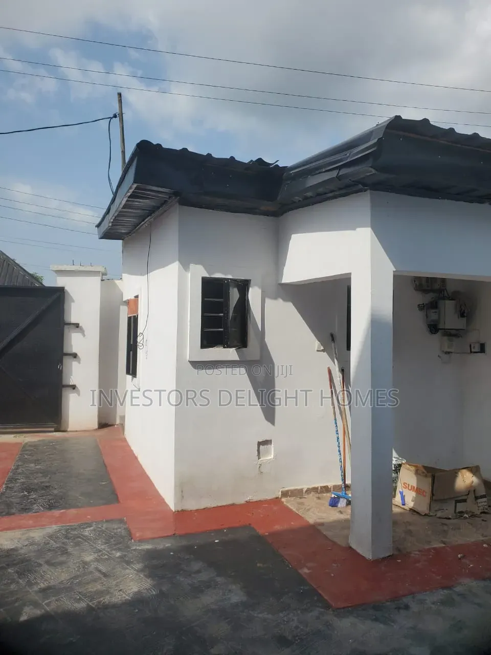 4bdrm Duplex in Oshimili North for sale