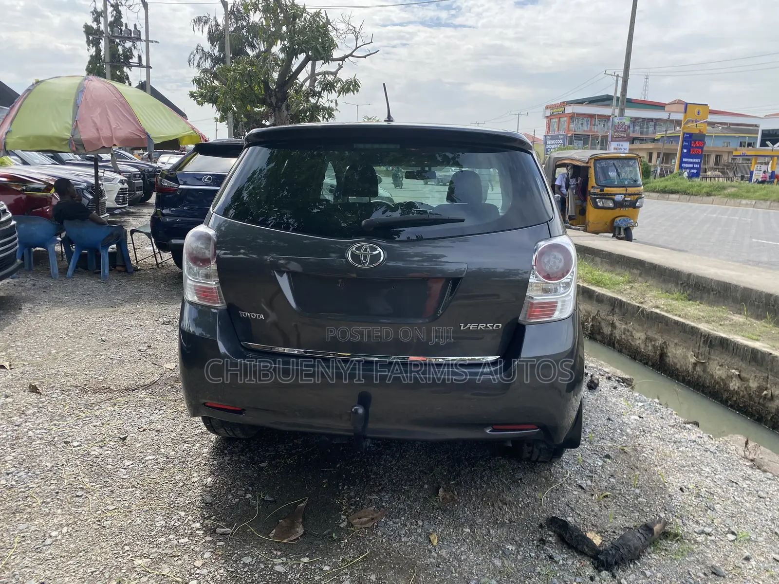 Toyota Verso 1.8 2013 Gray