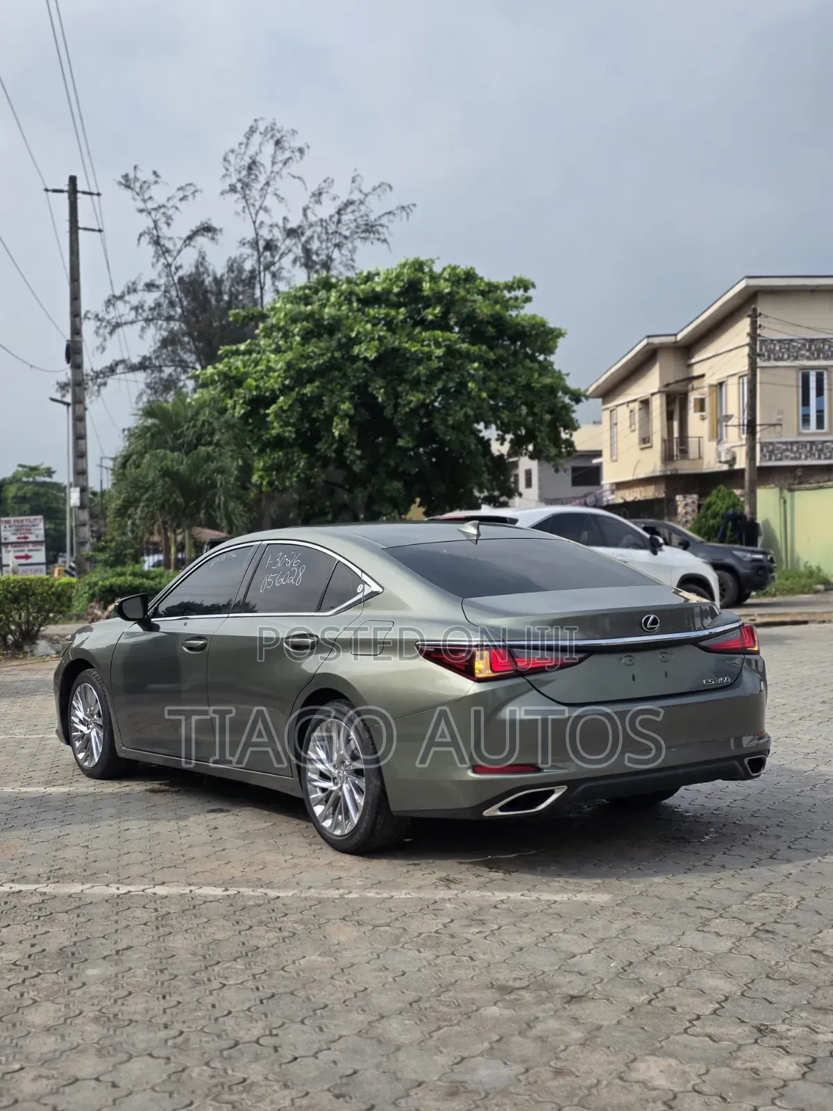 Lexus ES 350 Luxury 2020 Green