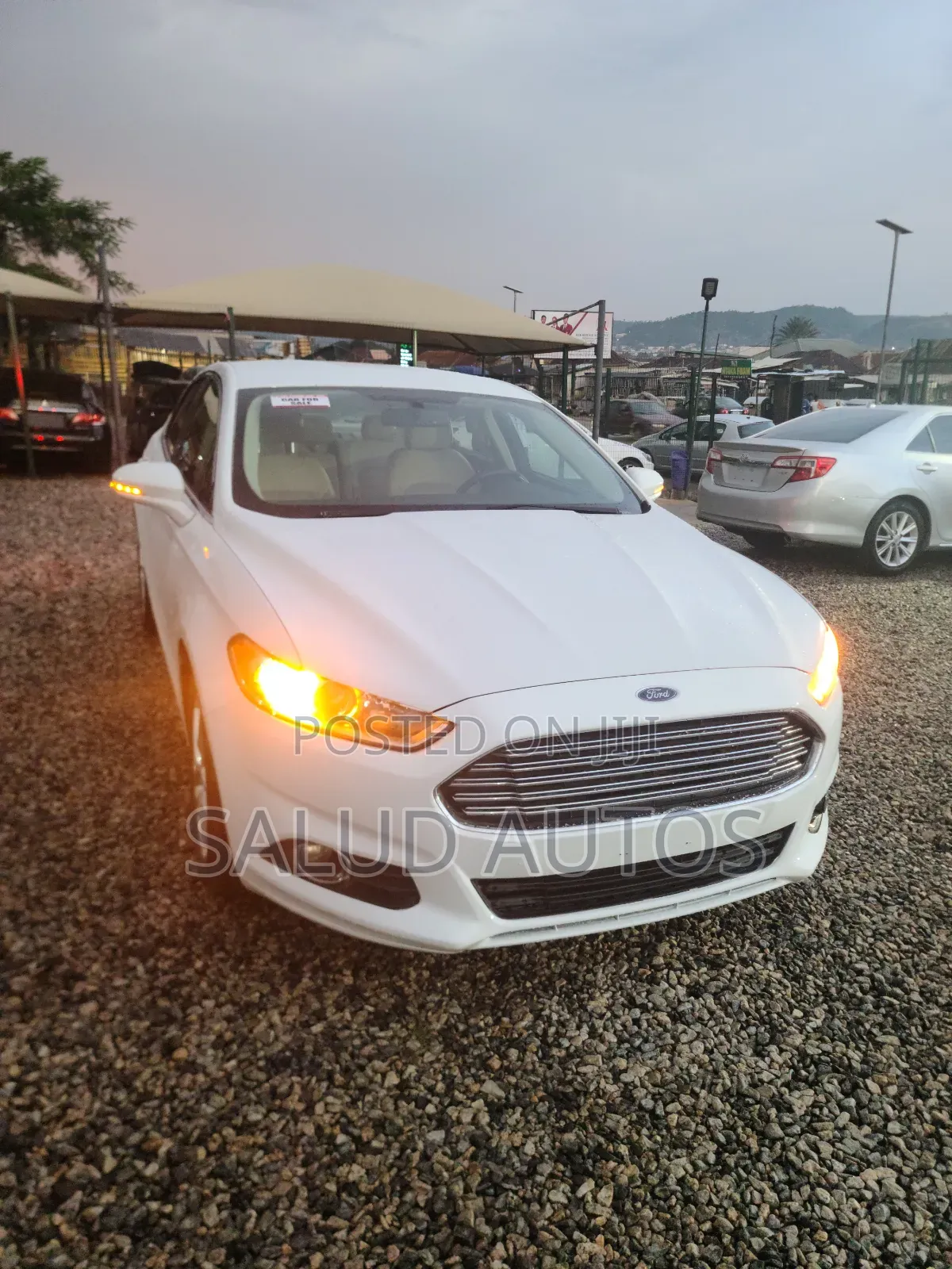Ford Fusion SE FWD 2016 White
