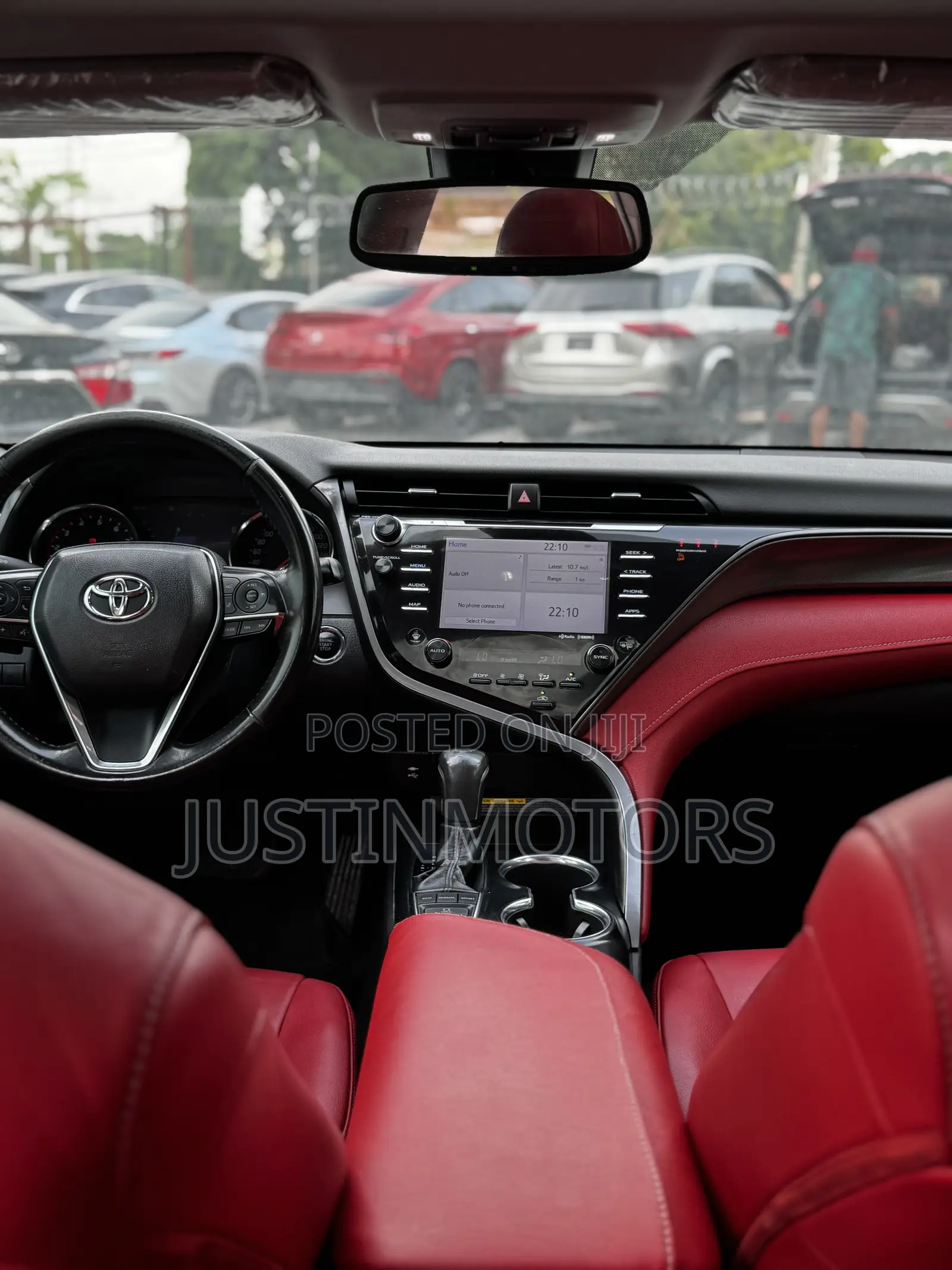 Toyota Camry XSE FWD (2.5L 4cyl 8AM) 2018 White