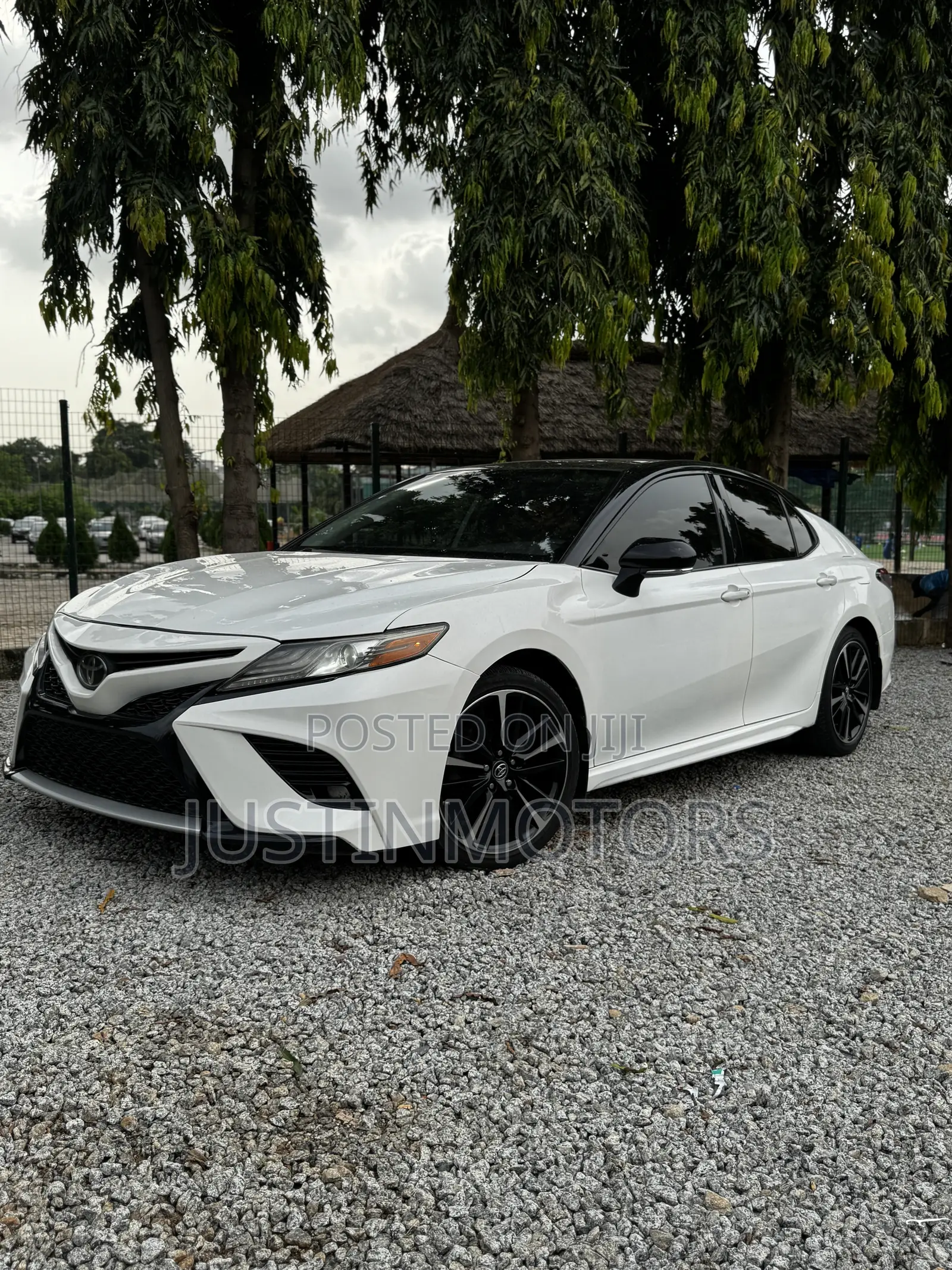 Toyota Camry XSE FWD (2.5L 4cyl 8AM) 2018 White