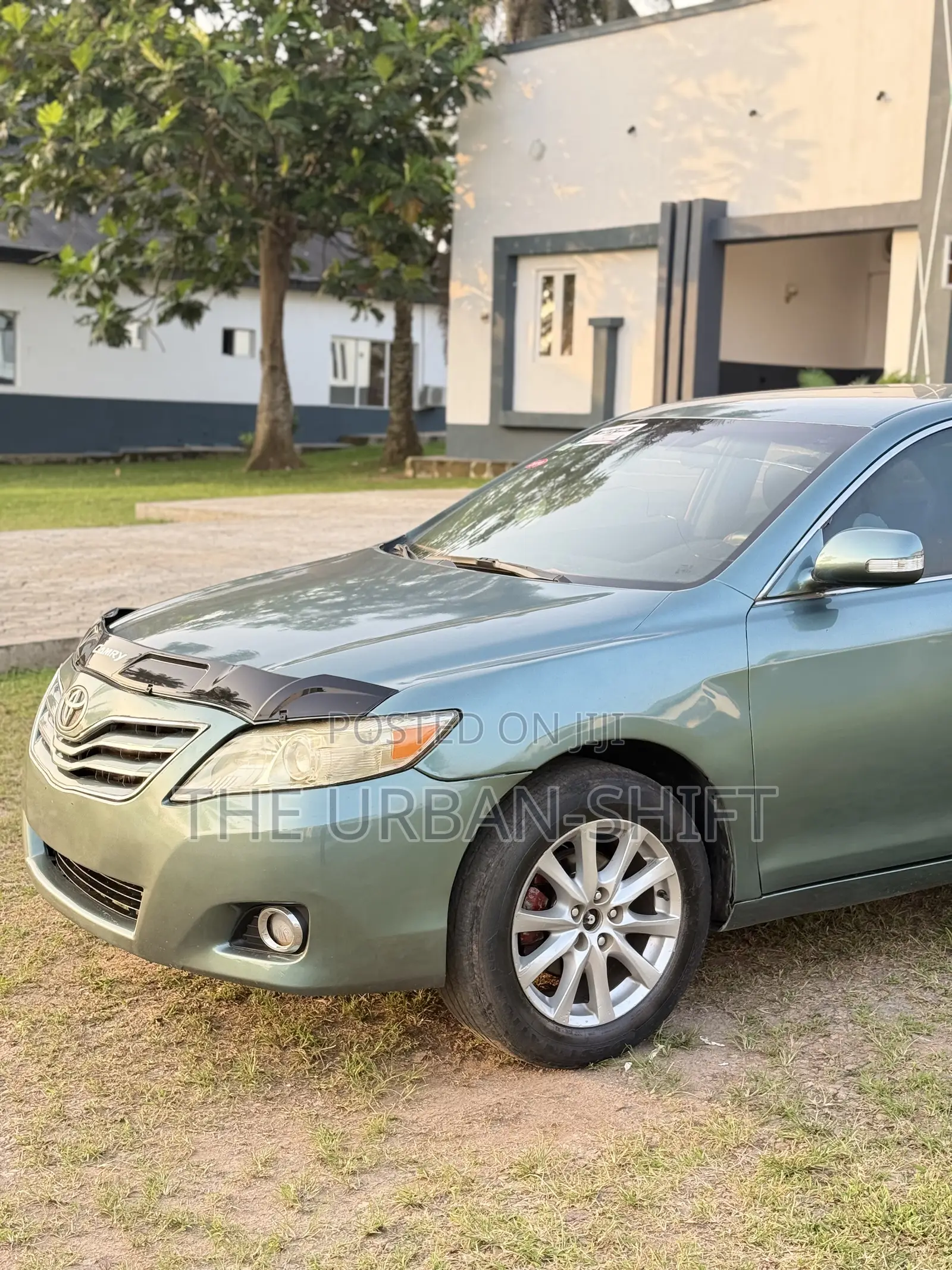Toyota Camry LE 4dr Sedan (2.5L 4cyl 6AM) 2010 Green